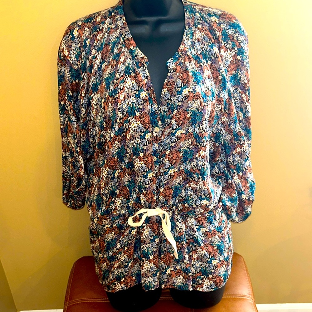 Jamison Silk Floral Blouse w cinch waist size Small